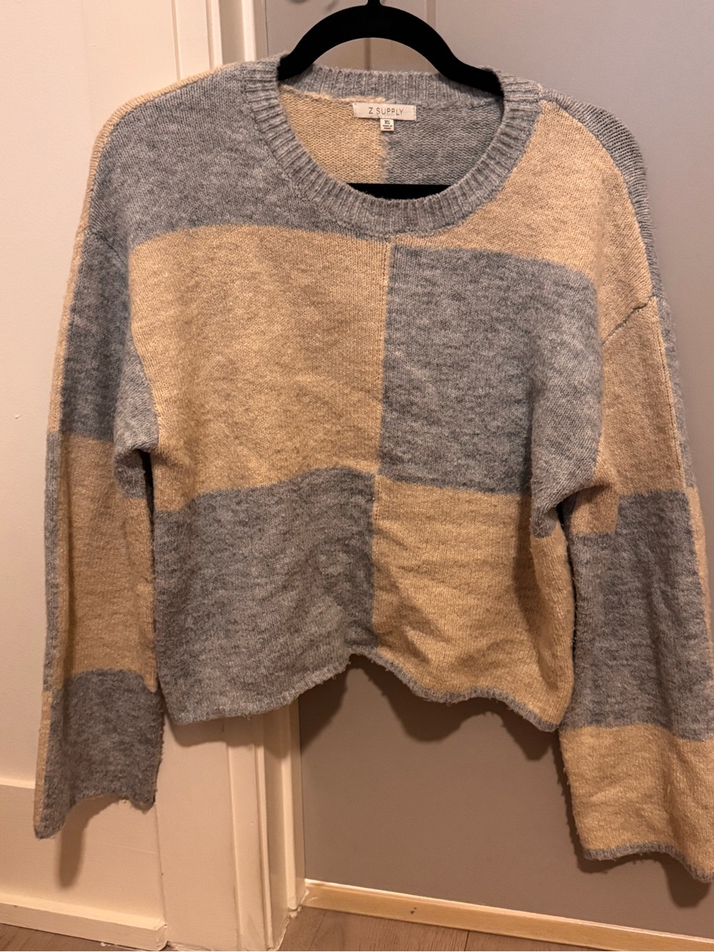 Z Supply Gray & Cream Checker Crewneck Sweater